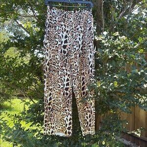 Lulu's Brown and Black Cropped Leopard Print Pants